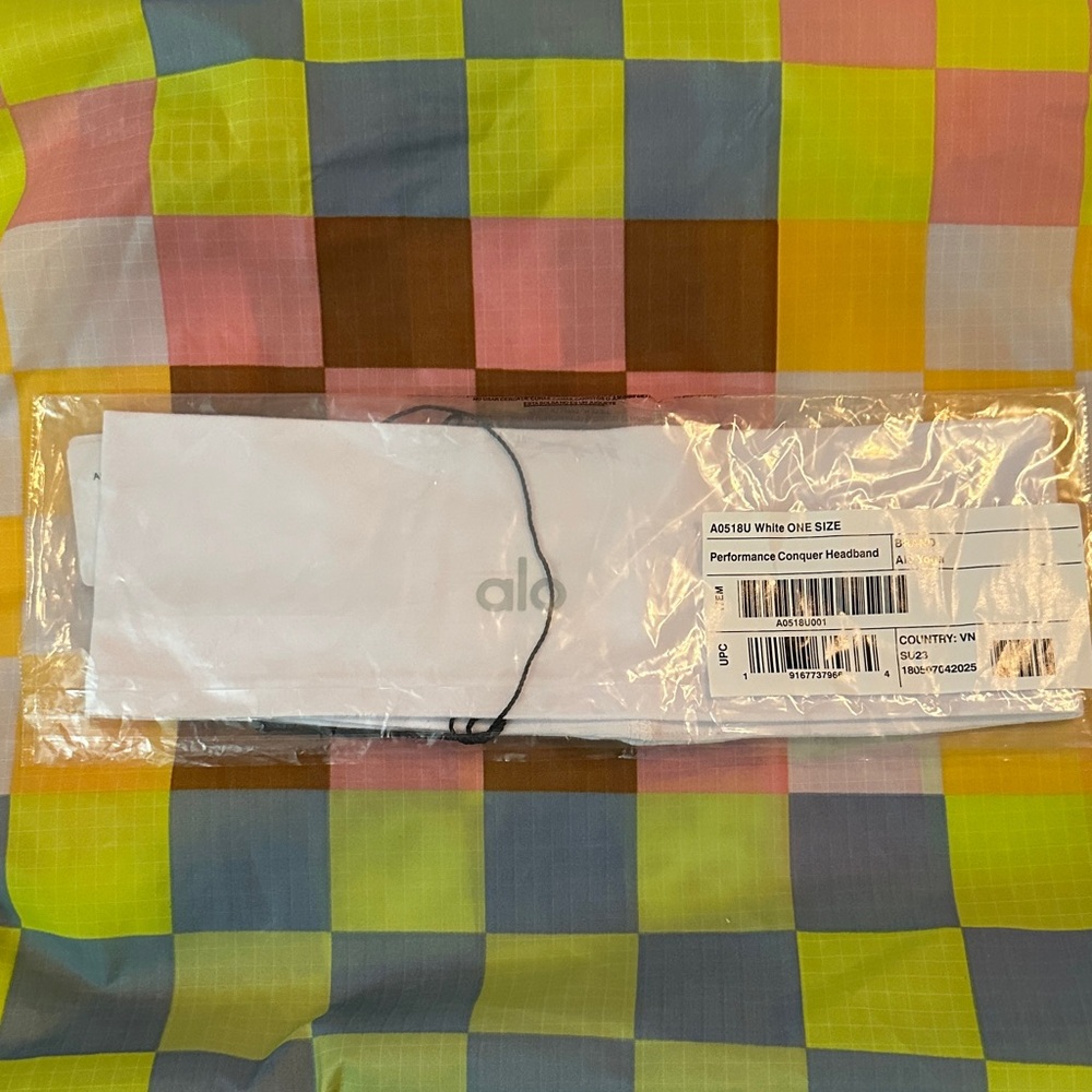 ALO Yoga White Conquer Headband